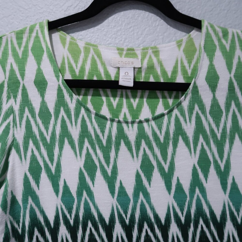 Chicos Womens Easywear Top 3/4 Sleeve Geometric Print Ombre Scoop Neck Shirt 0 - Picture 3 of 13